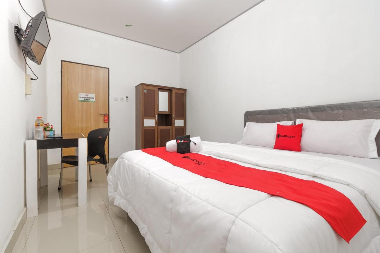 Reddoorz Syariah Near Rsu Suaka Insan Banjarmasin Hotel Banjarmasin  Buitenkant foto